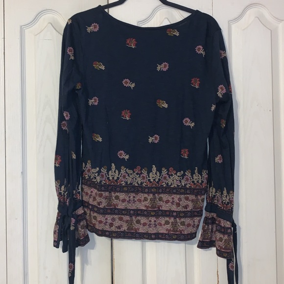 Lucky Brand top - Picture 4 of 5